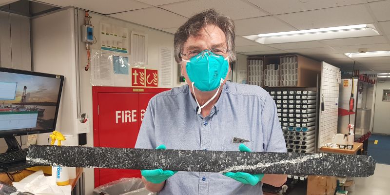 Uncovering Earth’s Secrets: Leeds Researchers Study Mantle Rocks